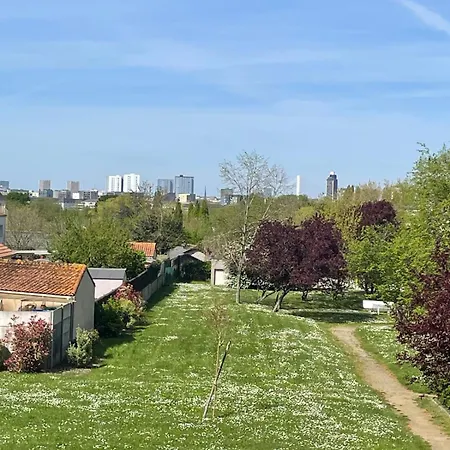 Apartament La Butte Enchantee - Wifi Fibre Tv - Baignoire - Parking Gratuit *