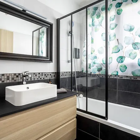 La Butte Enchantee - Wifi Fibre Tv - Baignoire - Parking Gratuit *