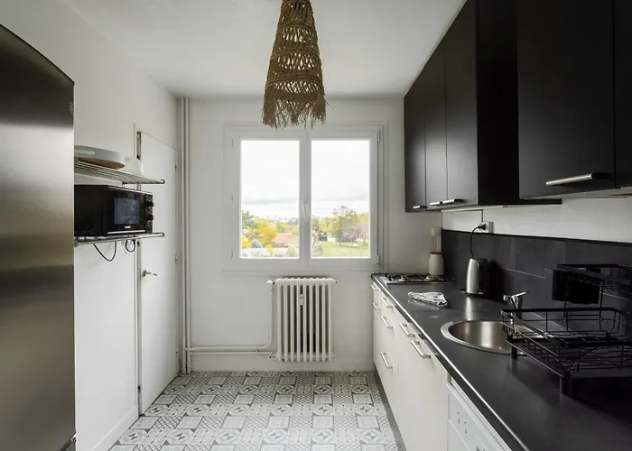 La Butte Enchantee - Wifi Fibre Tv - Baignoire - Parking Gratuit Saint-Sébastien-sur-Loire