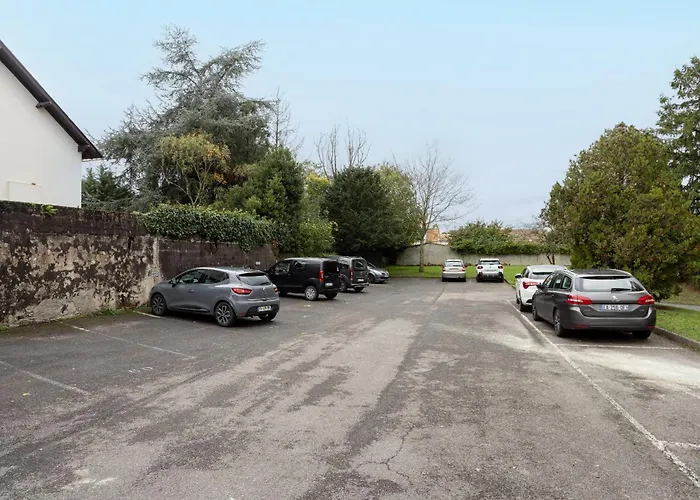 La Butte Enchantee - Wifi Fibre Tv - Baignoire - Parking Gratuit